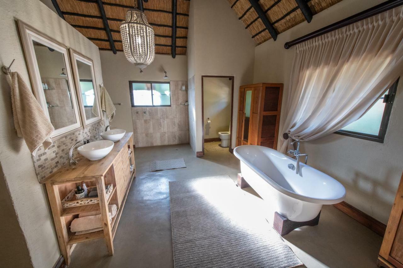 Malilule Safaris Villa โฮดสปรูท ภายนอก รูปภาพ
